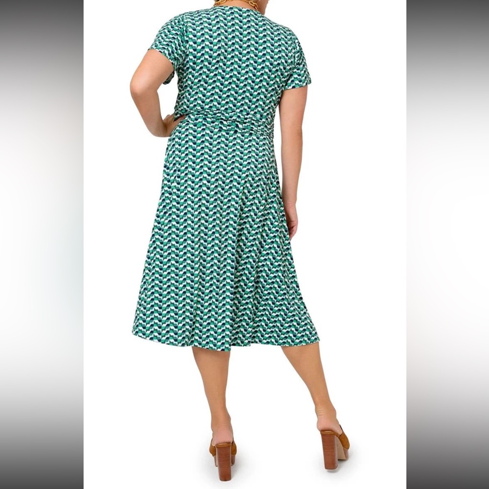 Leota Women's Amiya Faux Wrap Crepe Dress Green Size 1X - Picture 2 of 11